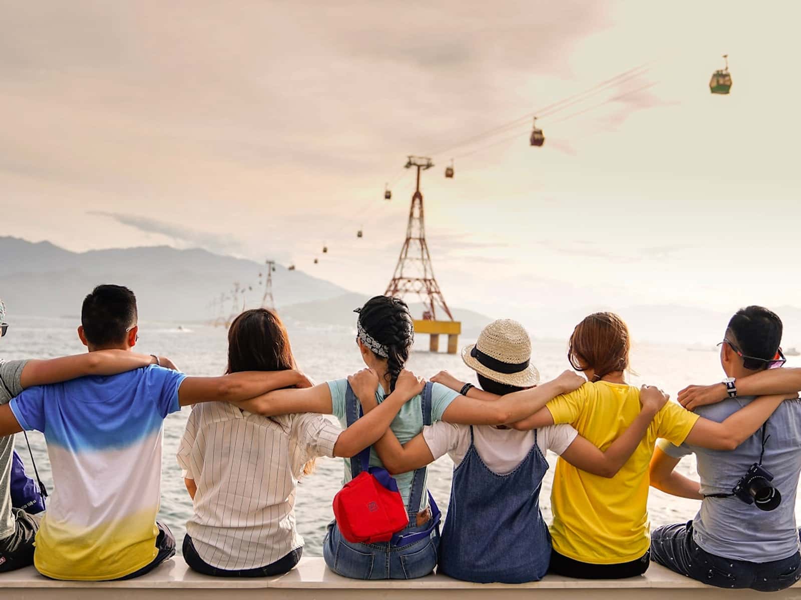 Photograph accompanying “Healing and building a chosen family after estrangement”, relationships and boundaries article from Silver Owl Therapy