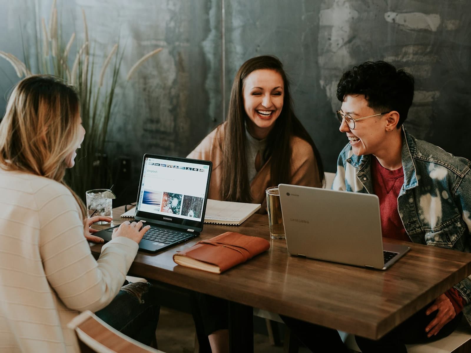 Photograph accompanying “How to explain family estrangement to others”, relationships and boundaries article from Silver Owl Therapy