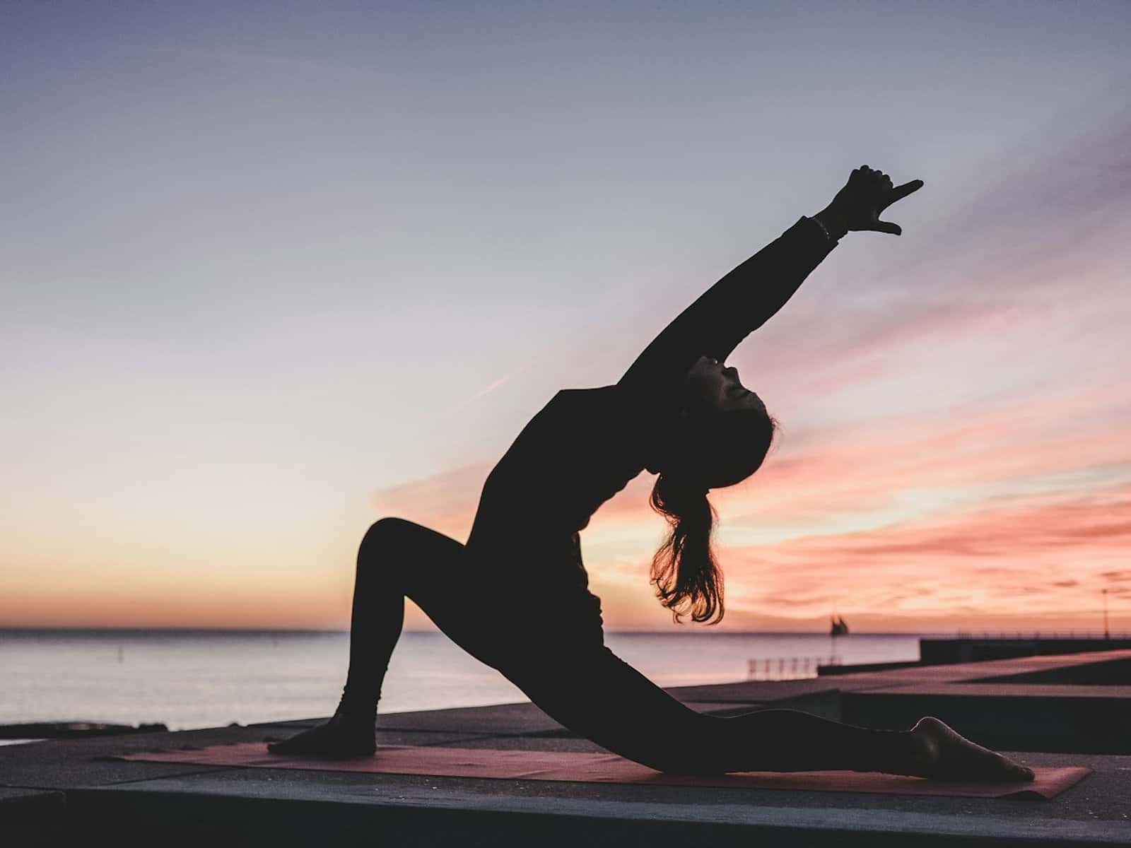 Photograph accompanying “Somatic therapy vs talk therapy, what actually works better for complex trauma recovery”, trauma and emotional neglect article from Silver Owl Therapy